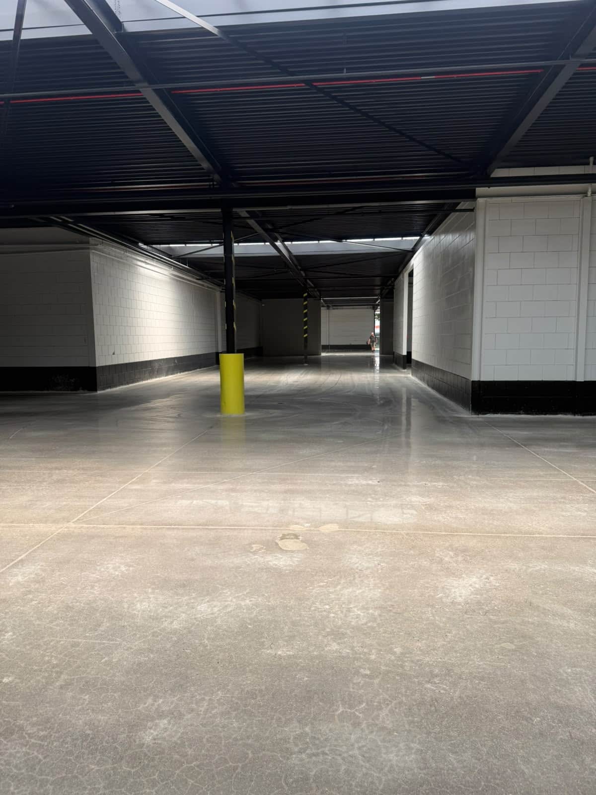 Gerenoveerde betonvloer – Twentsche Kabelfabriek
